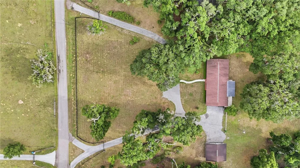 5025 BASEBALL POND ROAD Brooksville, FL 34602