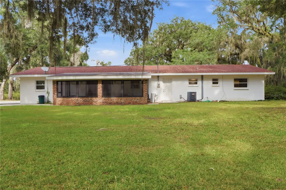 5025 BASEBALL POND ROAD Brooksville, FL 34602