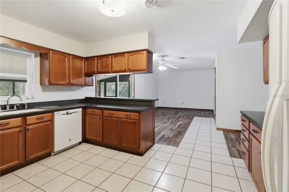 5025 BASEBALL POND ROAD Brooksville, FL 34602