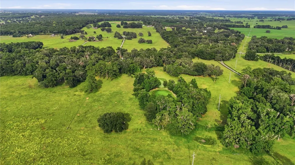 5025 BASEBALL POND ROAD Brooksville, FL 34602