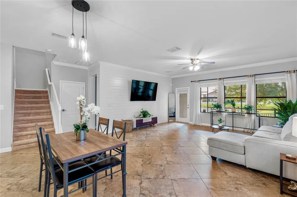 19343 PADDOCK VIEW DRIVE Tampa, FL 33647