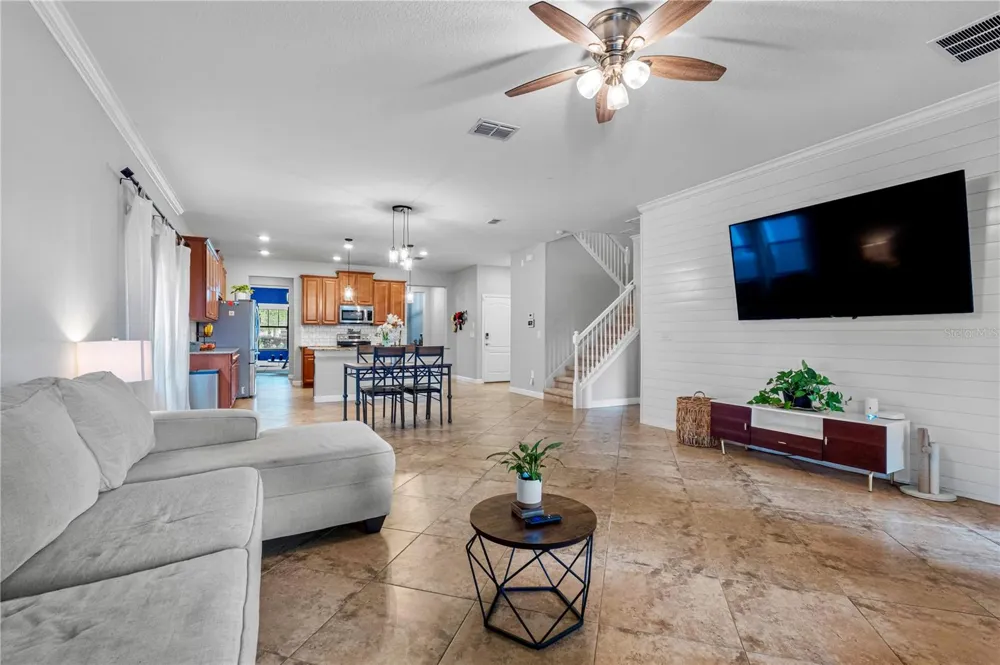 19343 PADDOCK VIEW DRIVE Tampa, FL 33647