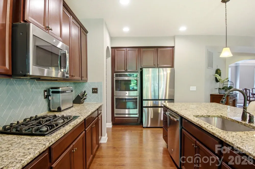 8306 Early Bird Way Mint Hill, NC 28227
