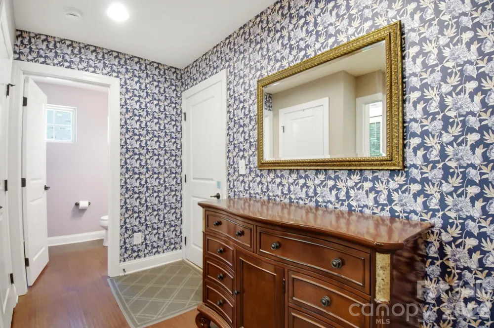 8306 Early Bird Way Mint Hill, NC 28227