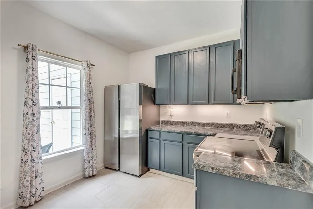 7056 Brookview Creek Riverdale, GA 30274