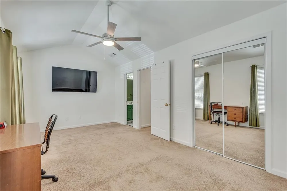 7056 Brookview Creek Riverdale, GA 30274