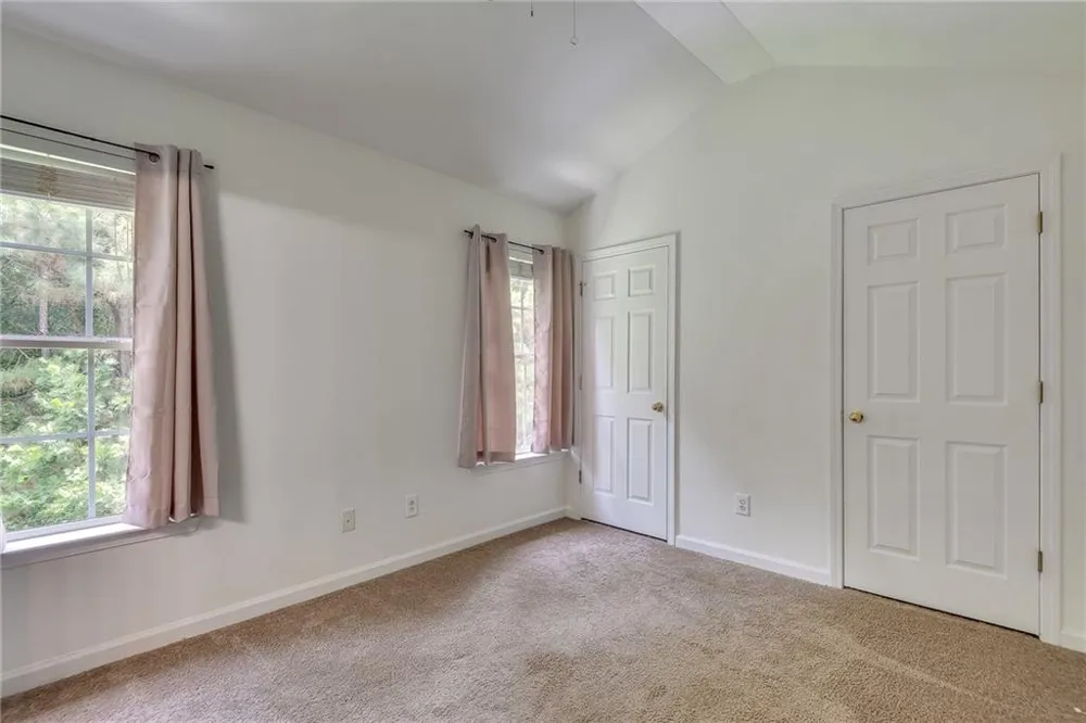 7056 Brookview Creek Riverdale, GA 30274