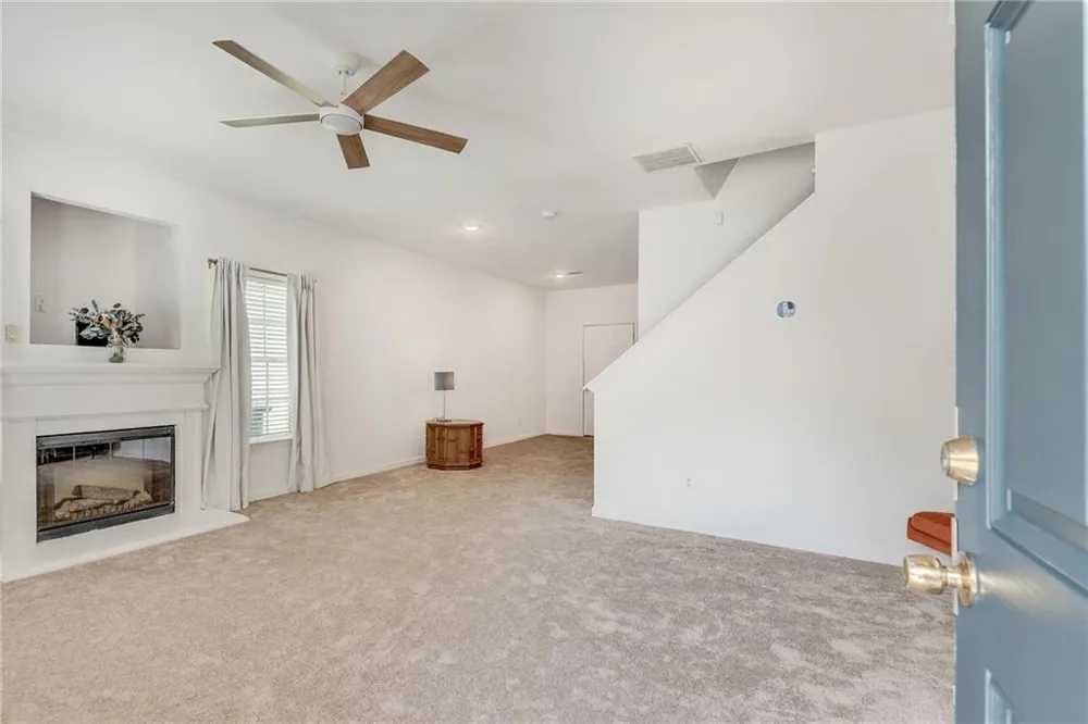 7056 Brookview Creek Riverdale, GA 30274