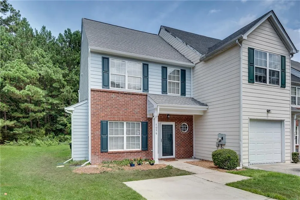 7056 Brookview Creek Riverdale, GA 30274