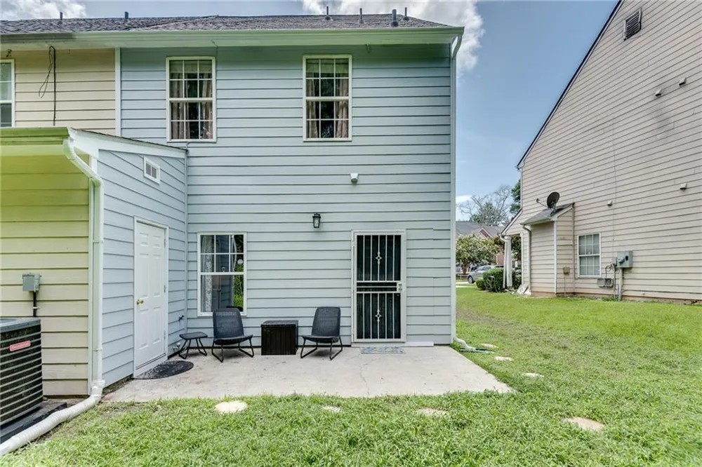 7056 Brookview Creek Riverdale, GA 30274