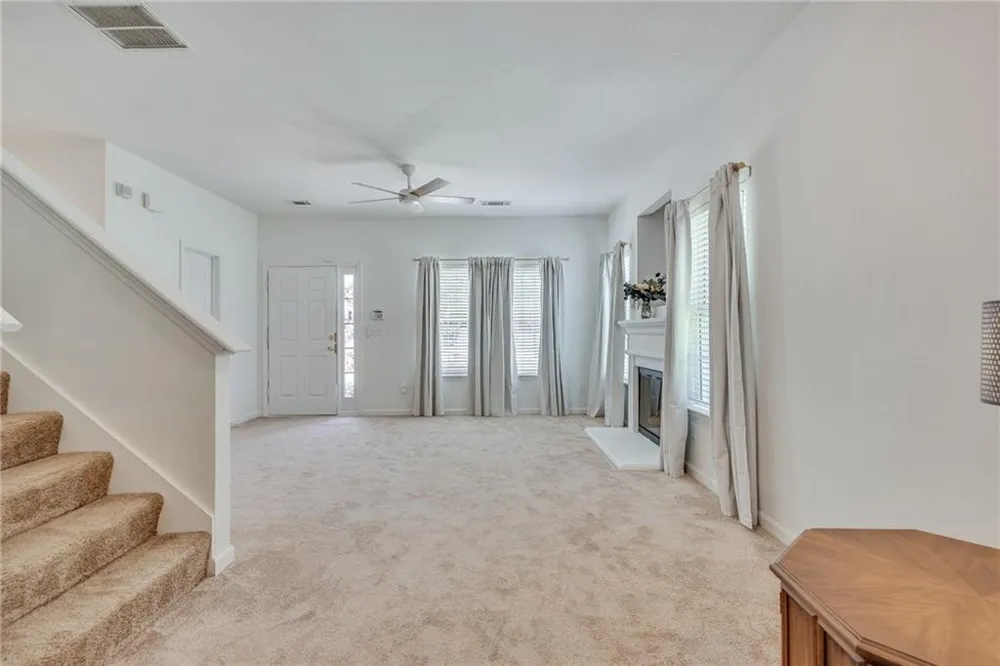 7056 Brookview Creek Riverdale, GA 30274