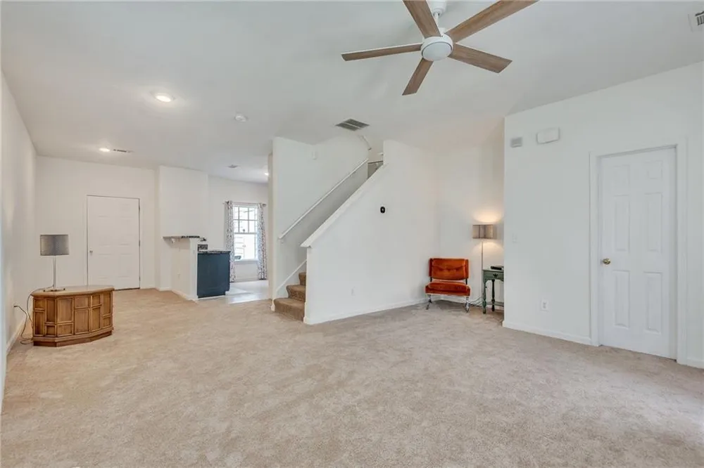 7056 Brookview Creek Riverdale, GA 30274