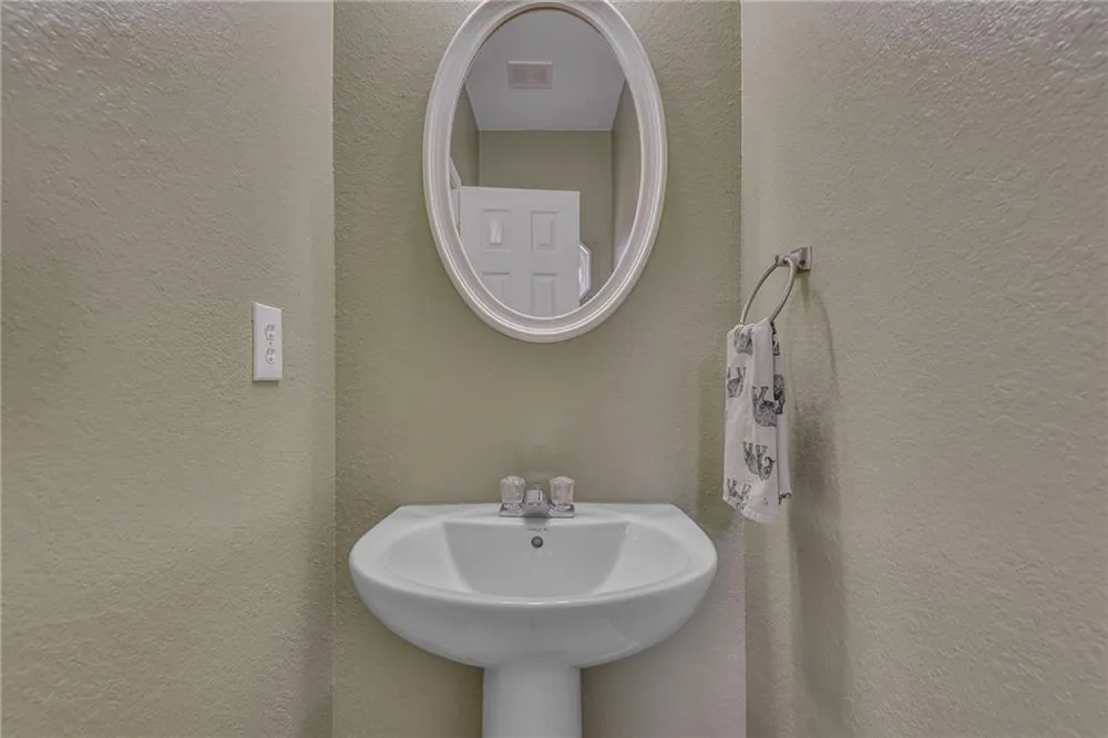 7056 Brookview Creek Riverdale, GA 30274