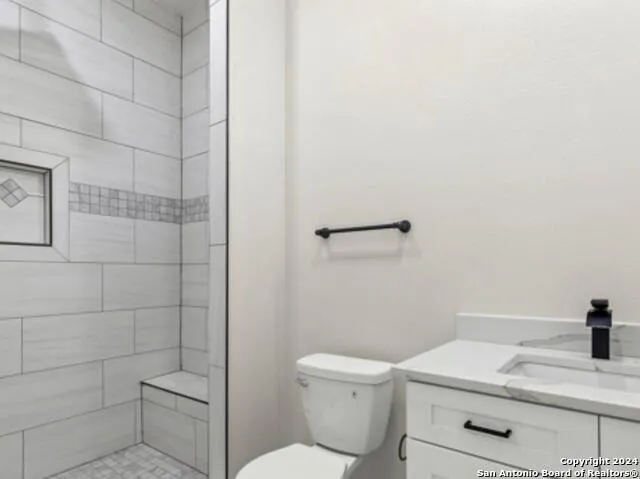 107 Asa Harold Blanco, TX 78606