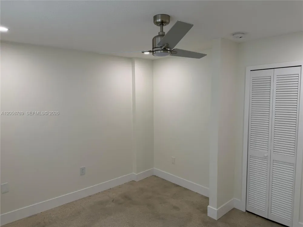 15410 SW 82nd Ln #821 Miami, FL 33193