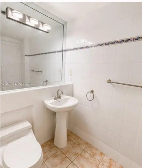 15410 SW 82nd Ln #821 Miami, FL 33193