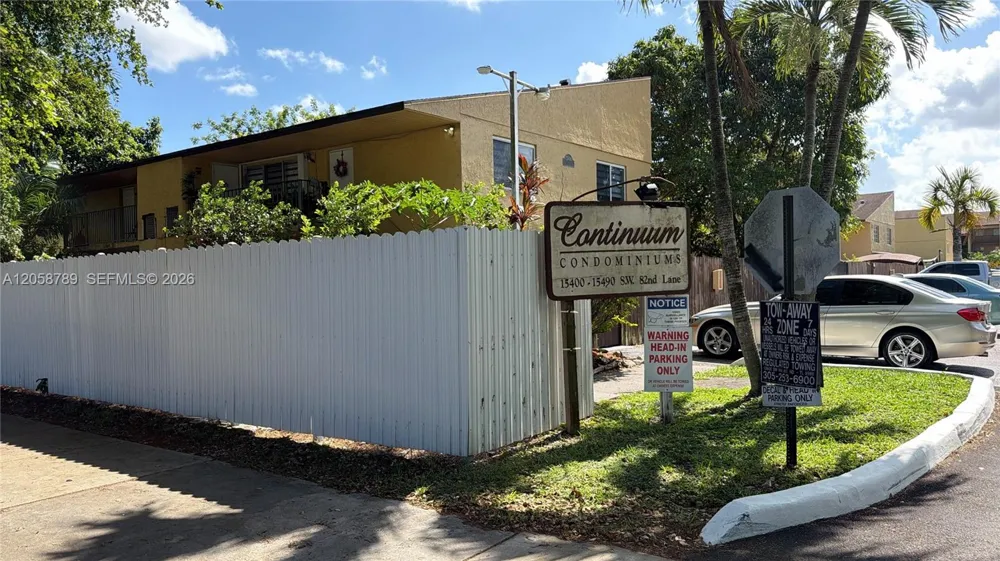 15410 SW 82nd Ln #821 Miami, FL 33193