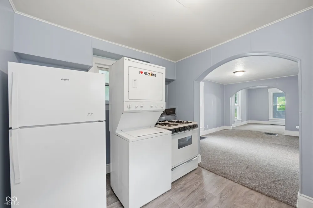 1303 S Shipley Street Muncie, IN 47302