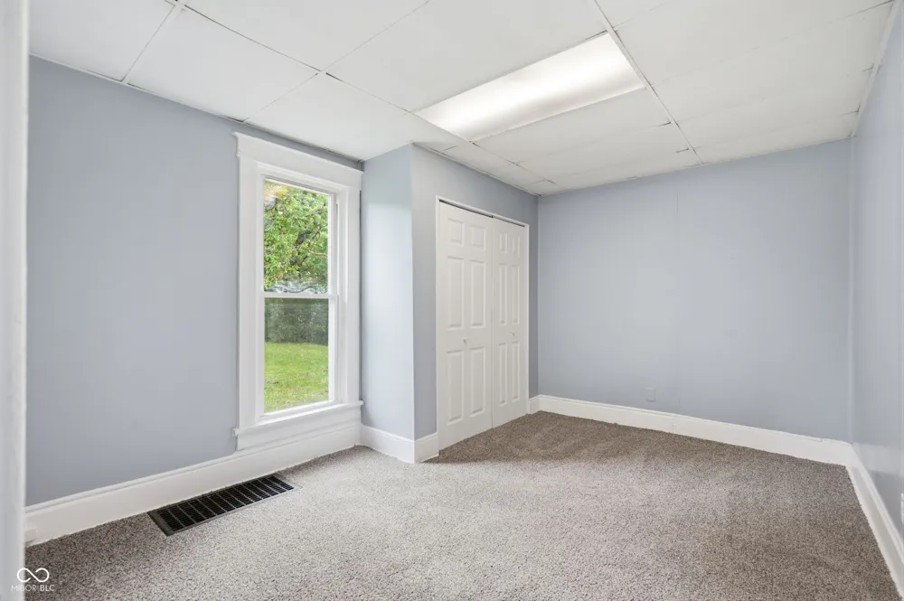 1303 S Shipley Street Muncie, IN 47302