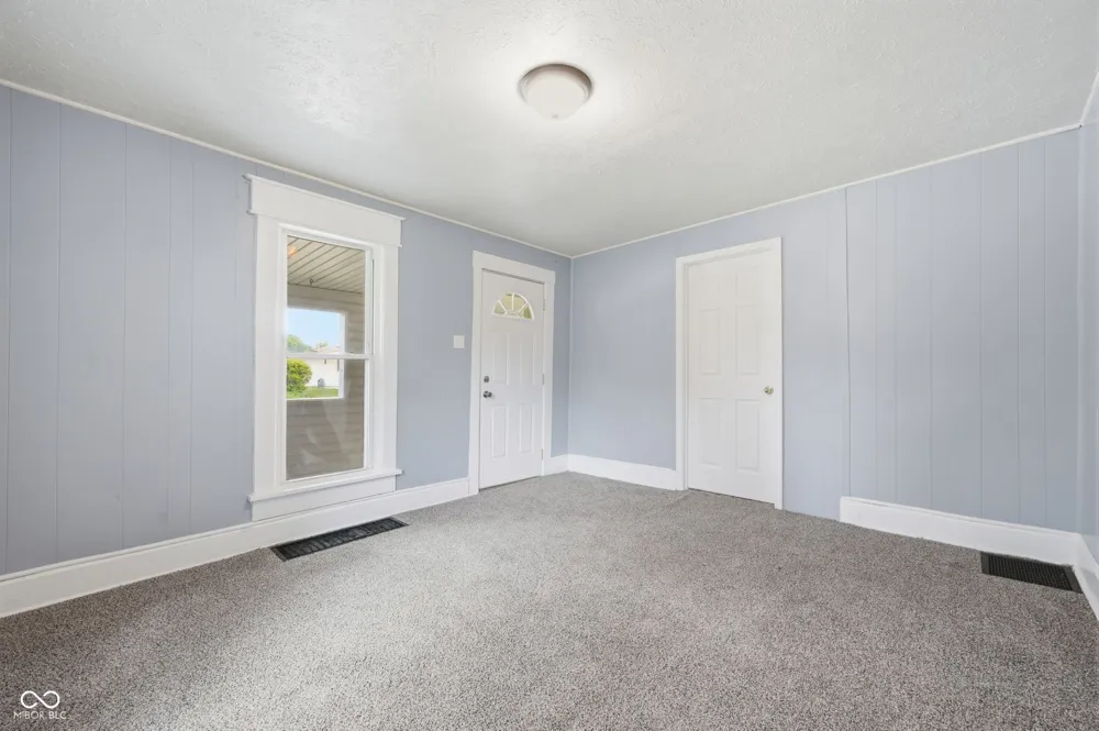 1303 S Shipley Street Muncie, IN 47302