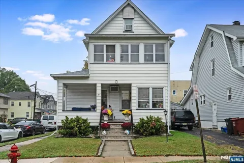 25 Woodland Avenue