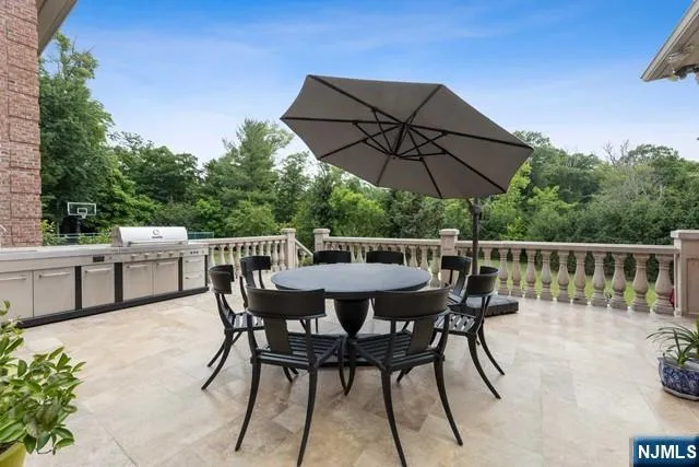 31 Marie Major Drive Alpine, NJ 07620