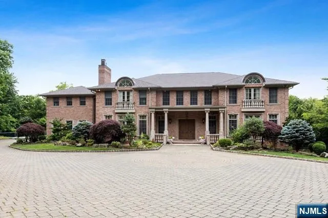 31 Marie Major Drive Alpine, NJ 07620