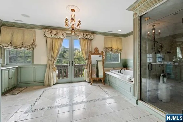 31 Marie Major Drive Alpine, NJ 07620