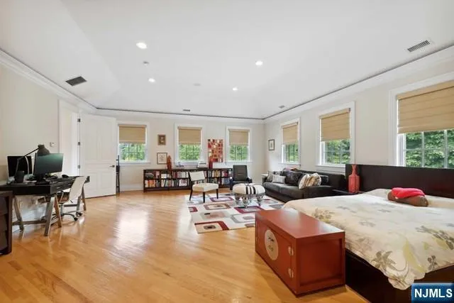 31 Marie Major Drive Alpine, NJ 07620