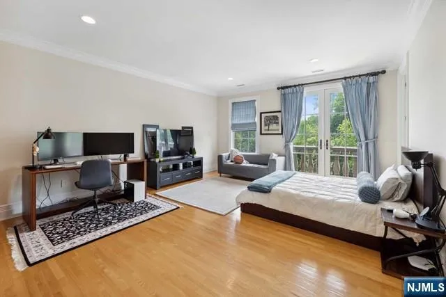 31 Marie Major Drive Alpine, NJ 07620
