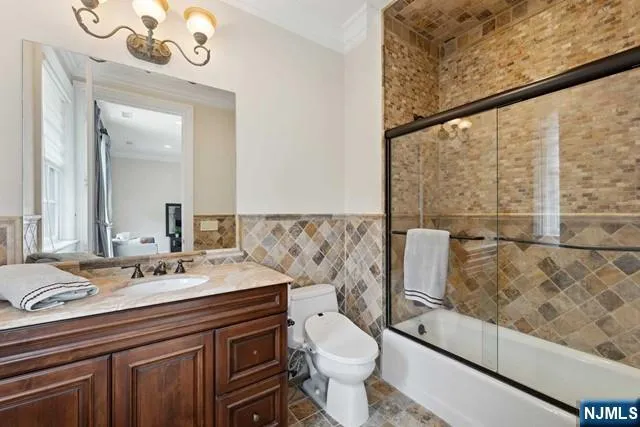 31 Marie Major Drive Alpine, NJ 07620