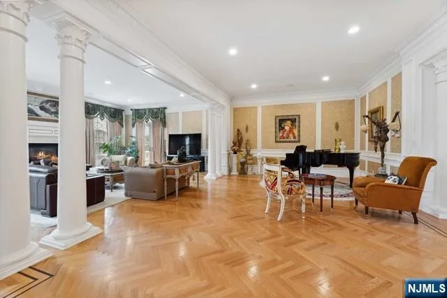 31 Marie Major Drive Alpine, NJ 07620