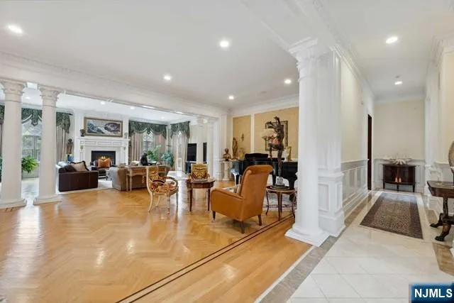 31 Marie Major Drive Alpine, NJ 07620