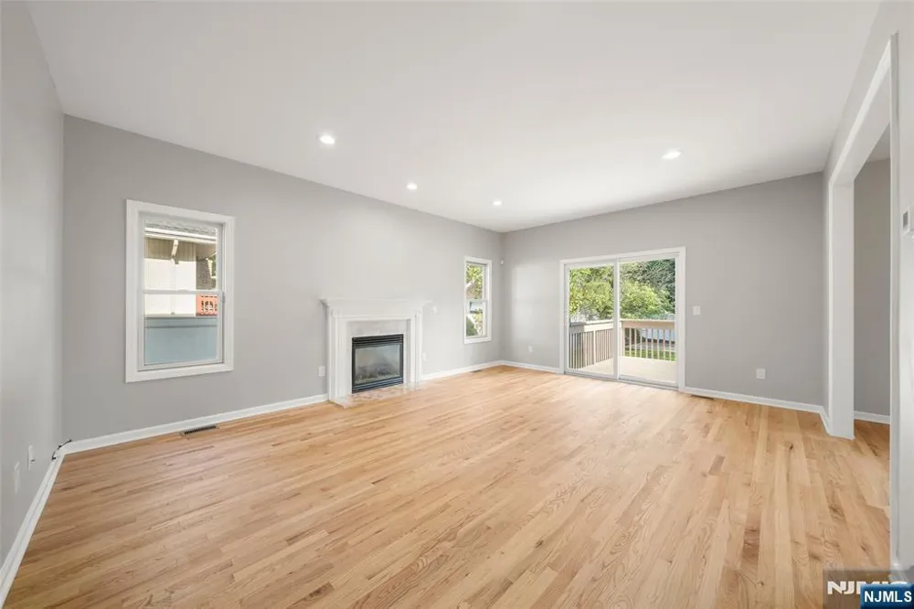 15 Laurel Avenue Dumont, NJ 07628