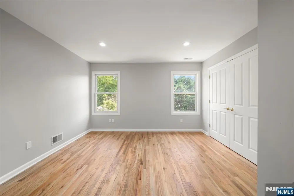 15 Laurel Avenue Dumont, NJ 07628