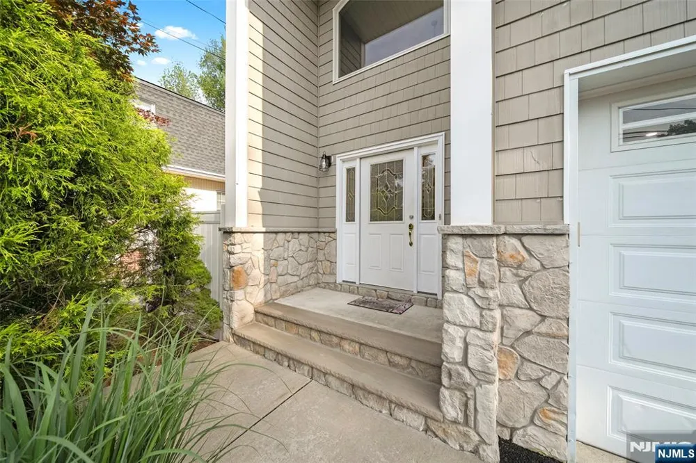 15 Laurel Avenue Dumont, NJ 07628