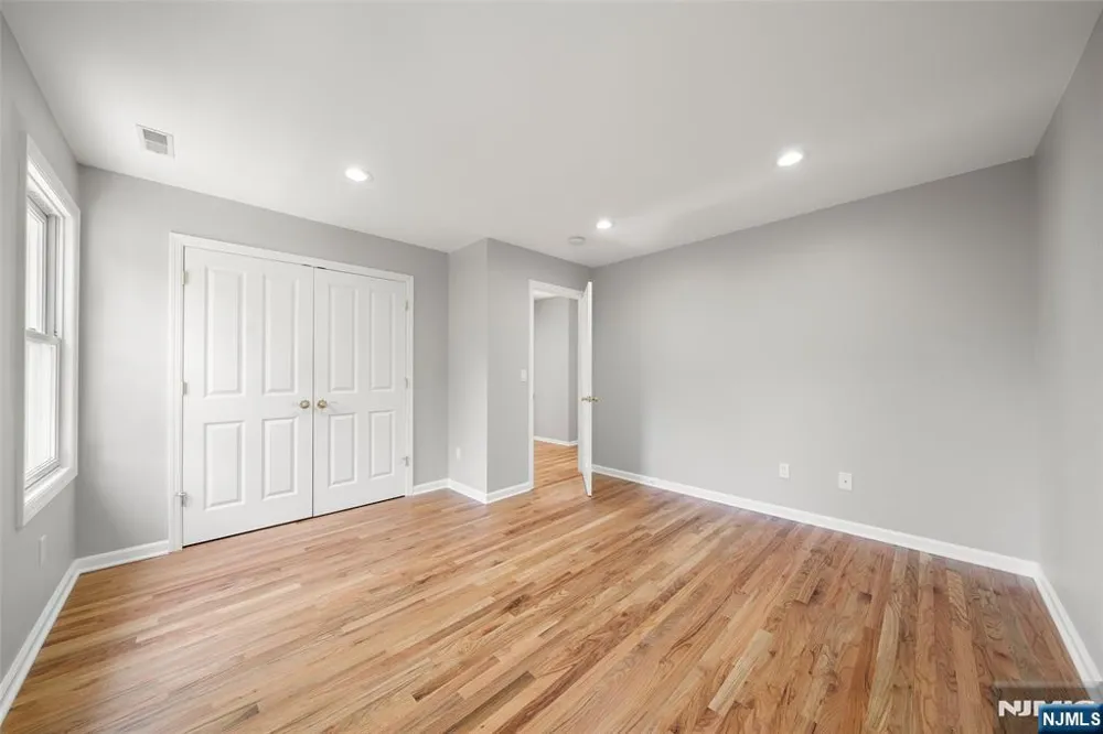 15 Laurel Avenue Dumont, NJ 07628