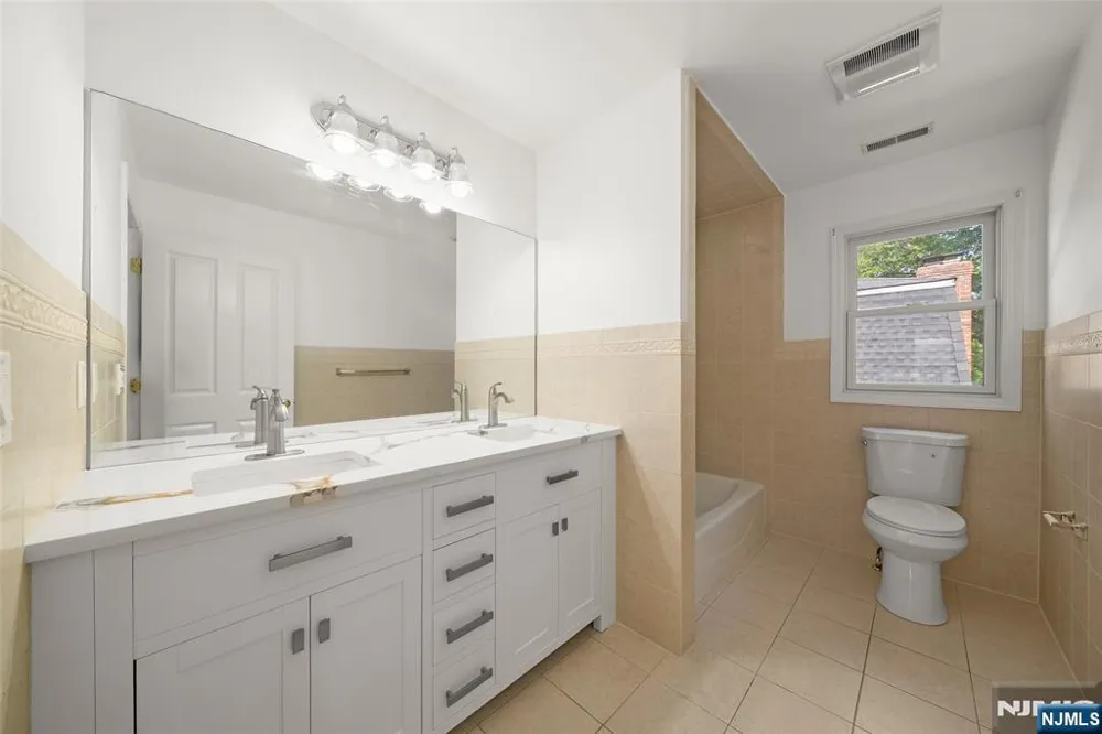 15 Laurel Avenue Dumont, NJ 07628