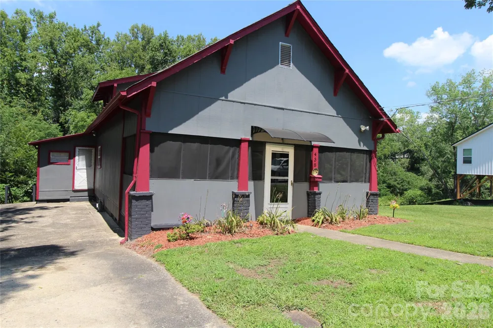 438 Folk Street NW Lenoir, NC 28645
