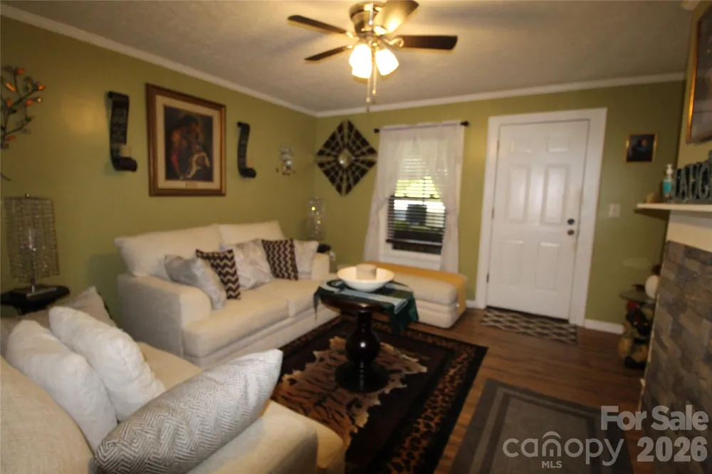 438 Folk Street NW Lenoir, NC 28645