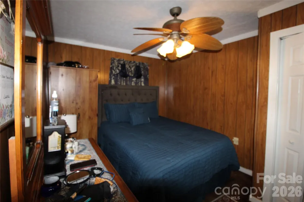 438 Folk Street NW Lenoir, NC 28645