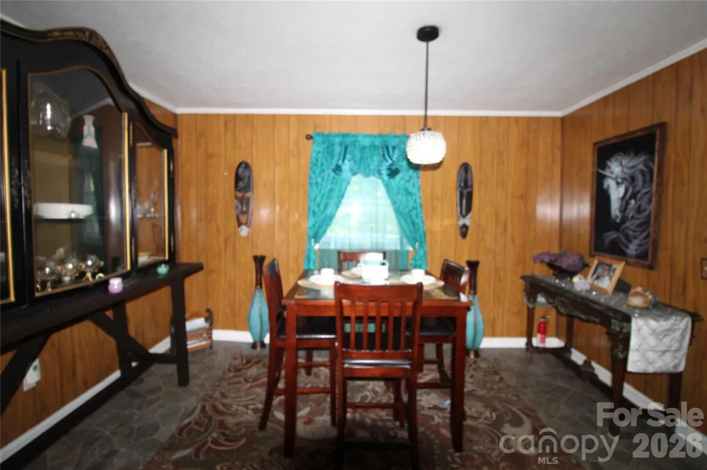 438 Folk Street NW Lenoir, NC 28645