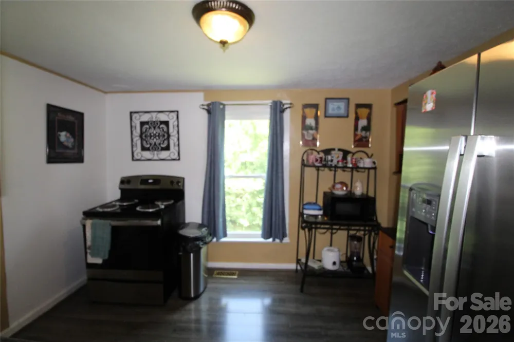 438 Folk Street NW Lenoir, NC 28645