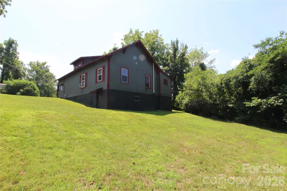 438 Folk Street NW Lenoir, NC 28645