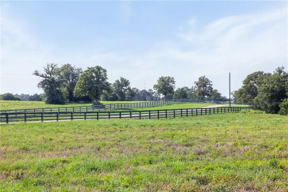 4845 County Road 119 Caldwell, TX 77836