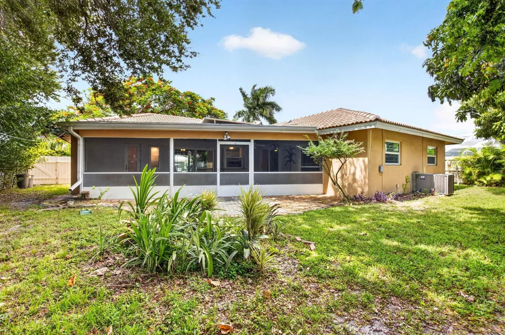 1011 SW 7TH STREET Boca Raton, FL 33486