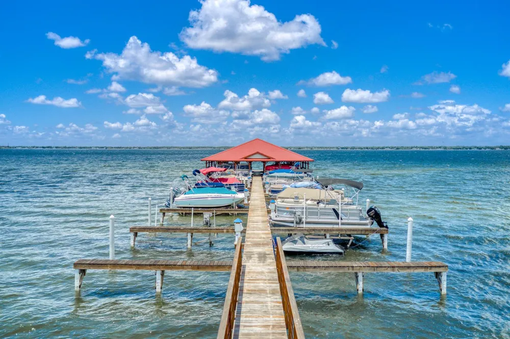 2351 Lakeview Drive #209 Sebring, FL 33870