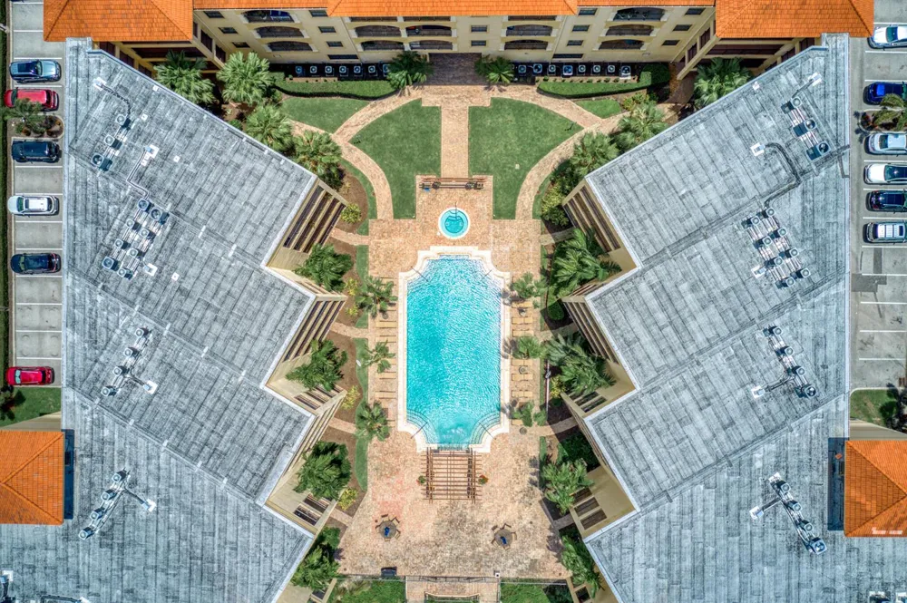 2351 Lakeview Drive #209 Sebring, FL 33870