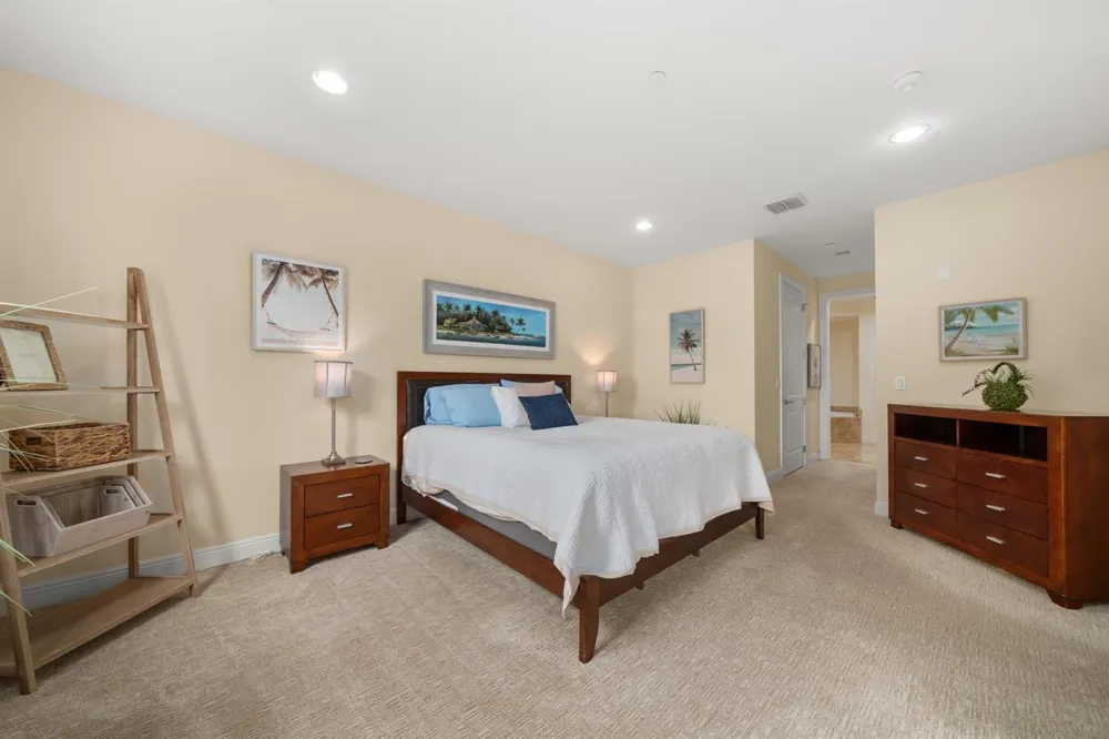 2351 Lakeview Drive #209 Sebring, FL 33870