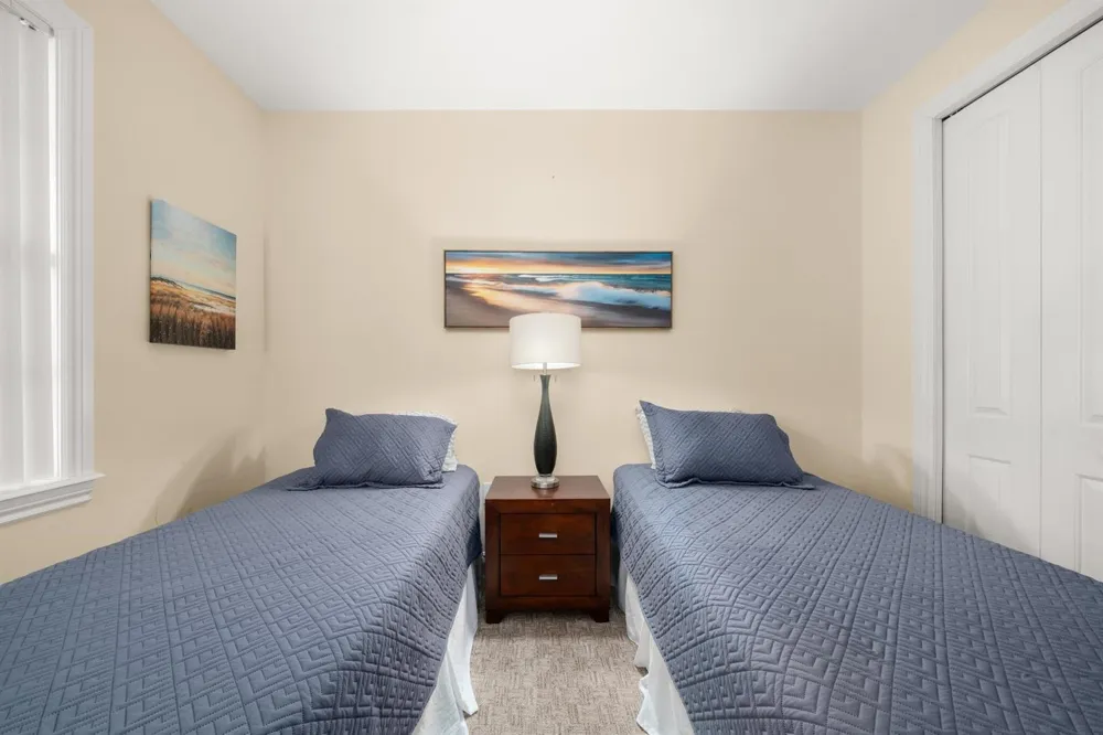2351 Lakeview Drive #209 Sebring, FL 33870